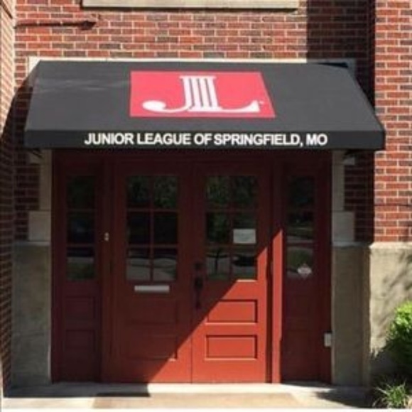 Like this post to bookmark our closet! - Picture 2 of 5